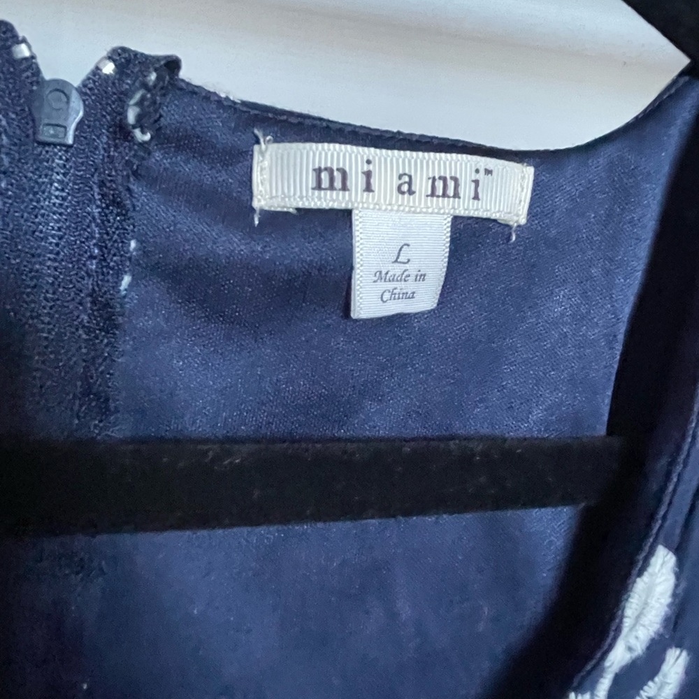 Mi Ami Navy Eyelet Mini Dress - size L (Francesca's) - Picture 4 of 4